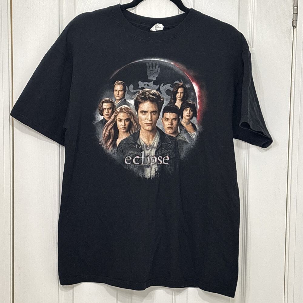 The Twilight Saga Eclipse Movie Promo Tee Shirt Y2K Vampire Edward Cullen Size L